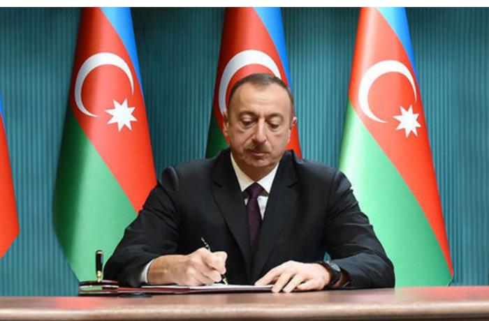 Sosial müavinətlərin, Azərbaycan Respublikası Prezidentinin təqaüdlərinin və fəxri adlara görə təqaüdlərin məbləğlərinin artırılması və bununla əlaqədar Azərbaycan Respublikası Prezidentinin bəzi fərmanlarında və Sərəncamında dəyişiklik edilməsi haqqında Azərbaycan Respublikası Prezidentinin Fərmanı